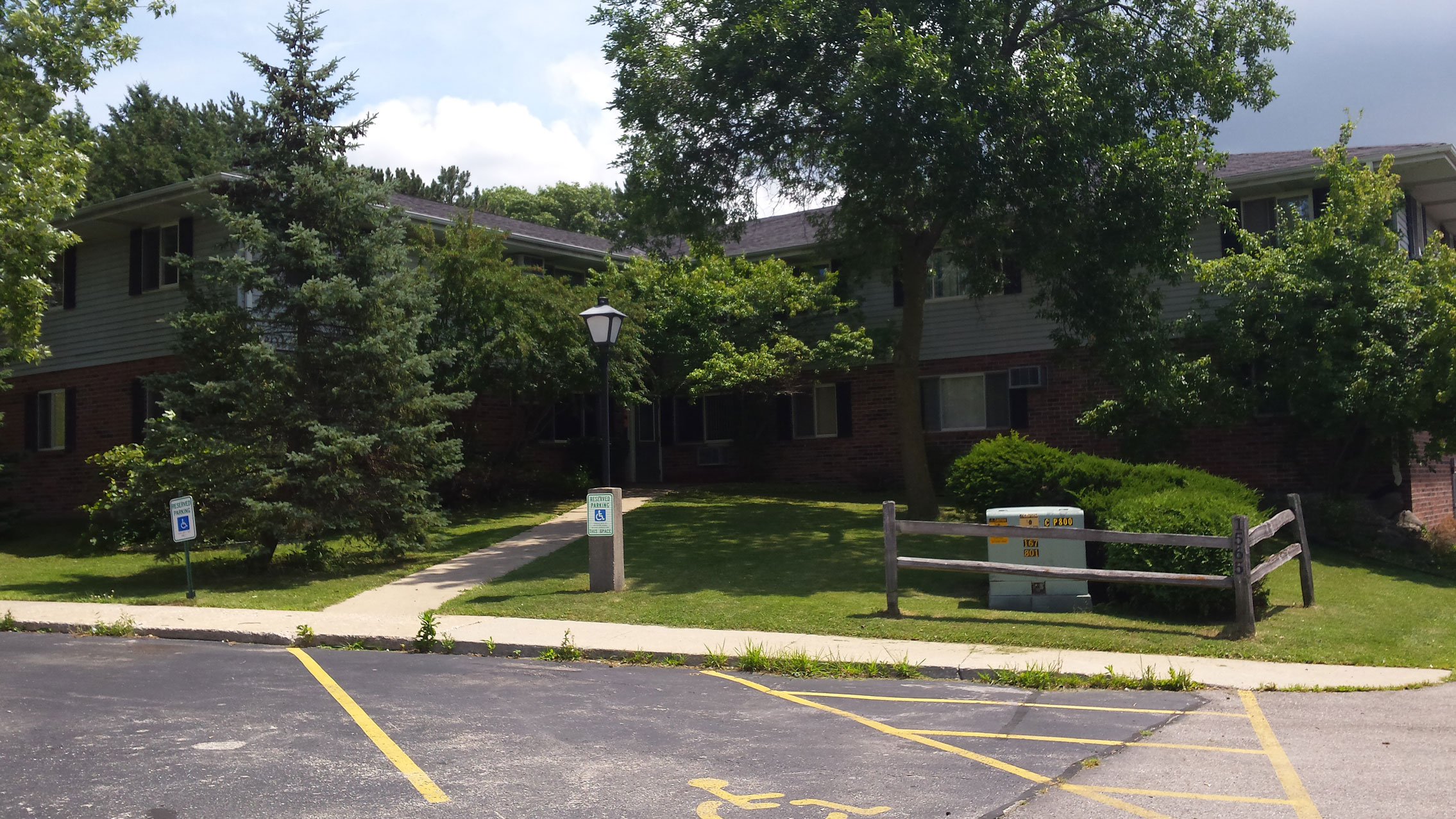 Honeysuckle Apartments Apartment and Community Amenities